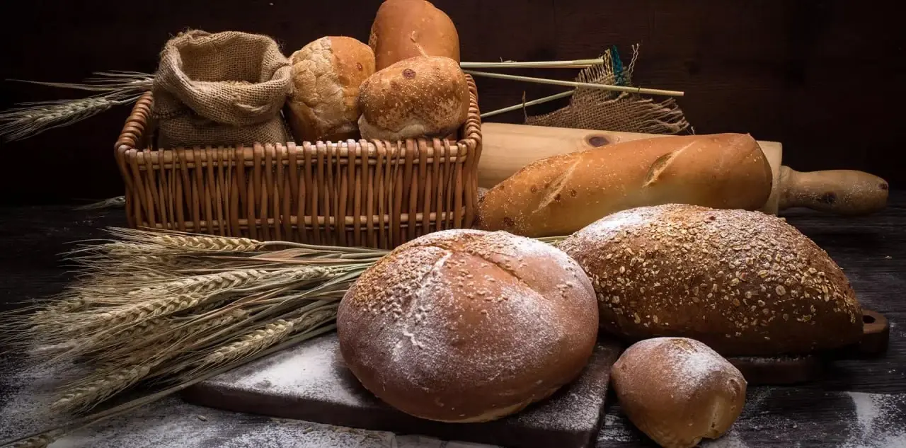 В России предложили ограничить наценки на хлеб, яйца и мясо