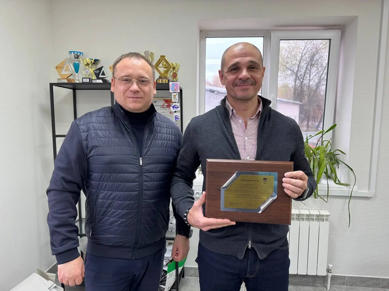 Дмитрий Семенов вручил Благодарность генеральному директору  «Хлебной мануфактуры»