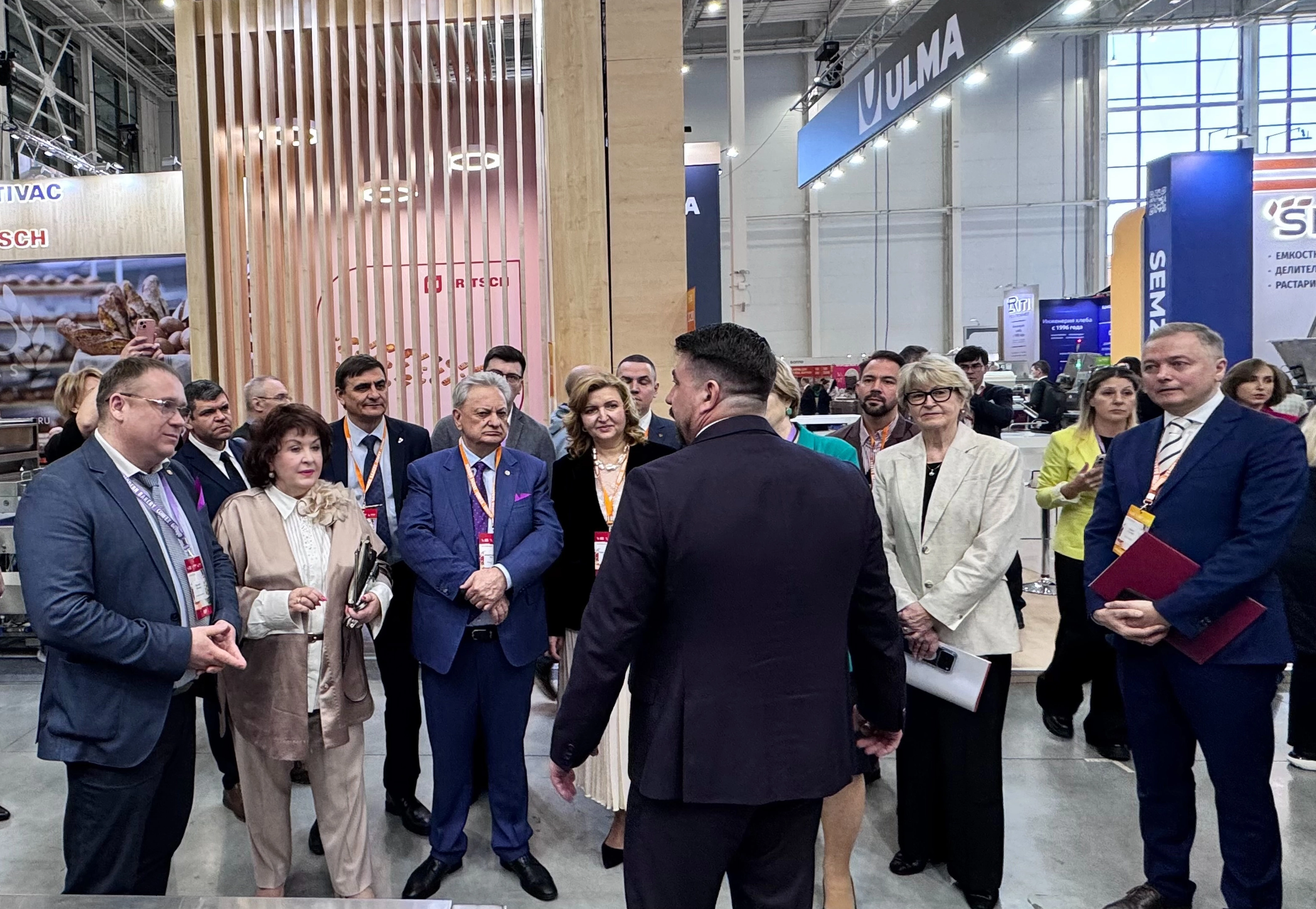 Российские хлебопеки на главной выставке в стране обсудили внедрение ИИ и тренды на заморозку, маркировку и биоупаковку